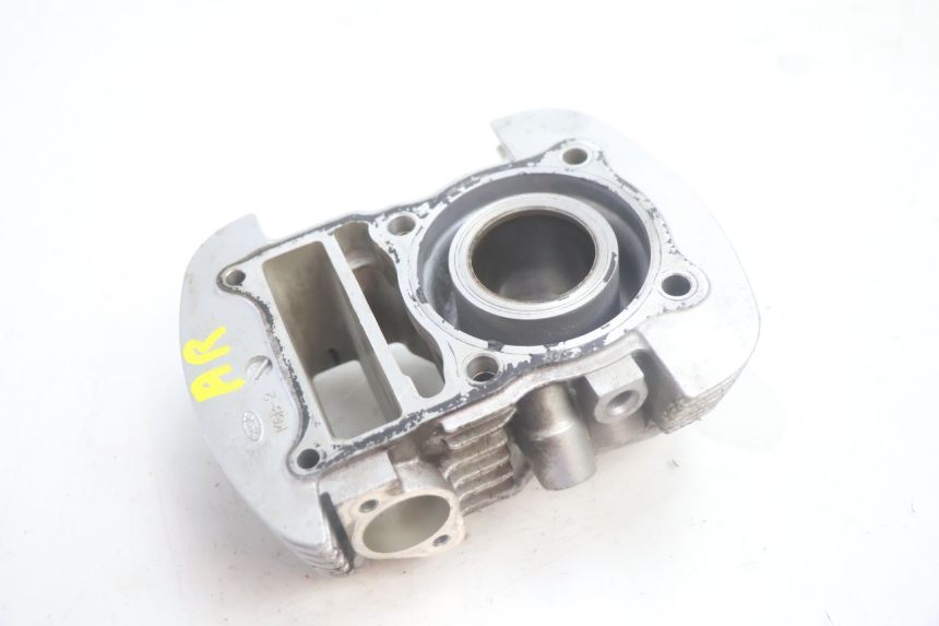 photo de CYLINDRE PISTON ARRIERE HONDA XLV VARADERO 125 (2007 - 2012) - Points de fixation