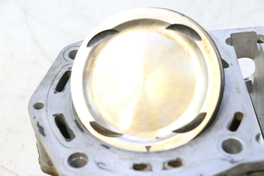 photo de CYLINDRE PISTON AVANT GILERA GP 800 (2007 - 2013) - Angle alternatif