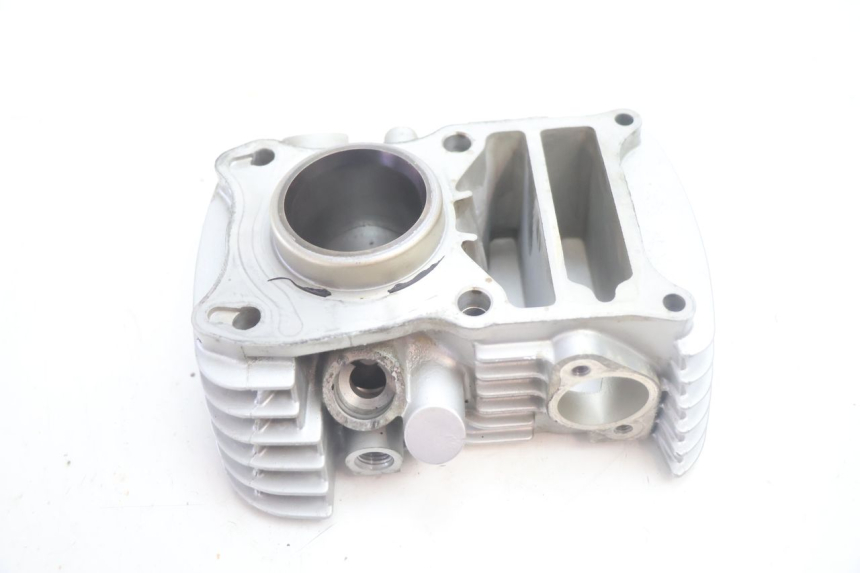 photo de CYLINDRE PISTON AVANT HONDA XLV VARADERO 125 (2007 - 2012) - Pièce contrôlée