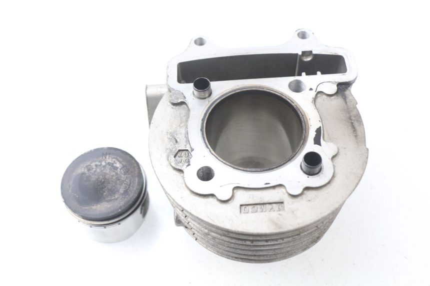 photo de CYLINDRE PISTON JONWAY AZTRAL 125 (2008 - 2017) - Zoom composants