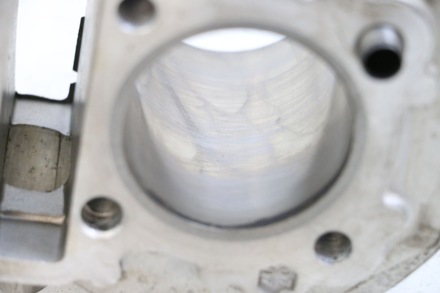 photo de CYLINDRE PISTON JONWAY AZTRAL 125 (2008 - 2017) - Points de fixation
