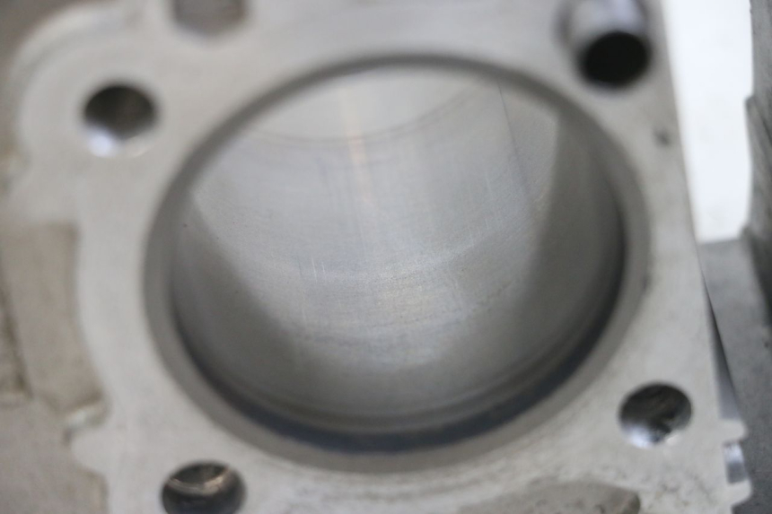 photo de CYLINDRE PISTON JONWAY AZTRAL 125 (2008 - 2017) - Autre angle de vue