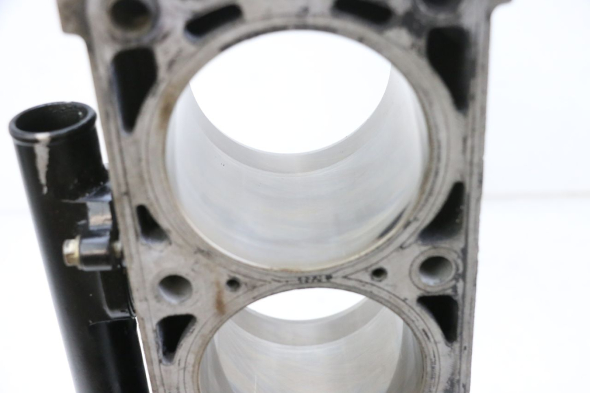 photo de CYLINDRE PISTON MV AGUSTA BRUTALE R WALLY 910 (2008 - 2008) - Zoom qualité