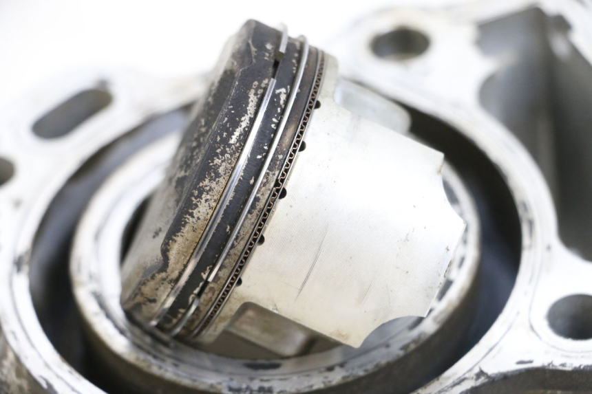 photo de CYLINDRE PISTON SUZUKI BURGMAN 125 (2007 - 2014) - Zoom composants