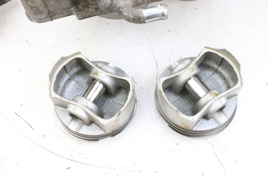 photo de CYLINDRE PISTON SUZUKI BURGMAN 650 (2013 - 2020) - Zoom qualité