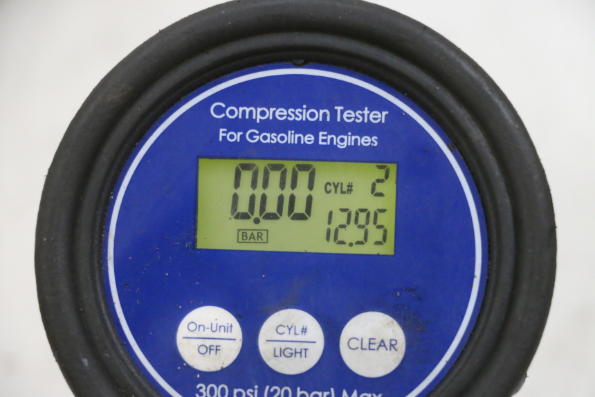 photo de CYLINDRE PISTON SUZUKI BURGMAN 650 (2013 - 2020) - Gros plan technique