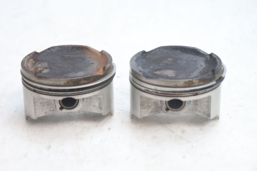 photo de CYLINDRE PISTON SUZUKI BURGMAN EXECUTIVE ABS 650 (2006 - 2012) - Marquages et références