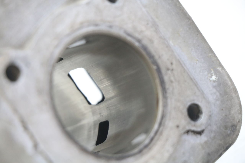 photo de CYLINDRE PISTON PEUGEOT BUXY 50 (1993 - 1998) - Vue d’ensemble