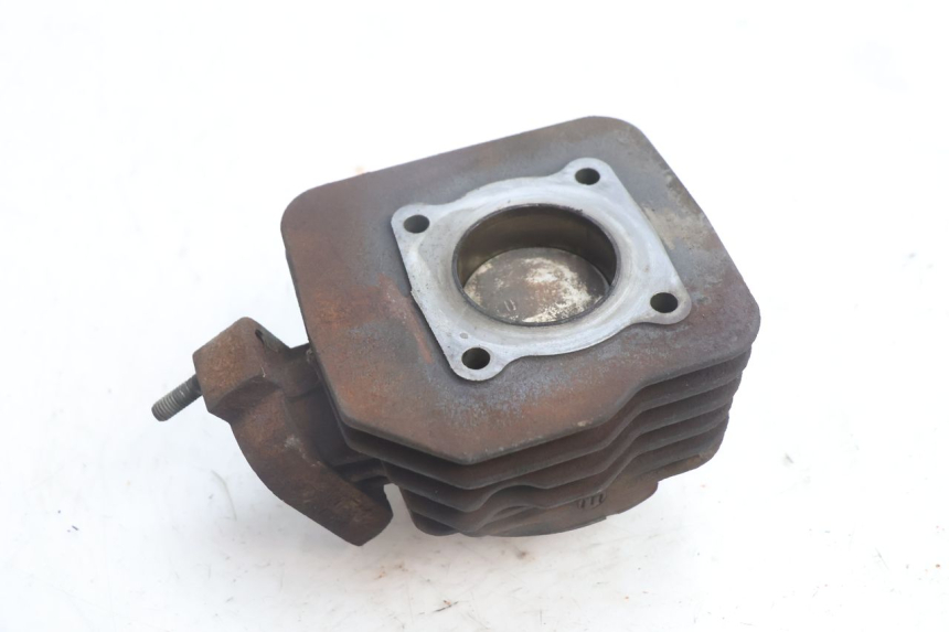 photo de CYLINDRE PISTON PEUGEOT BUXY 50 (1993 - 1998) - Autre angle de vue