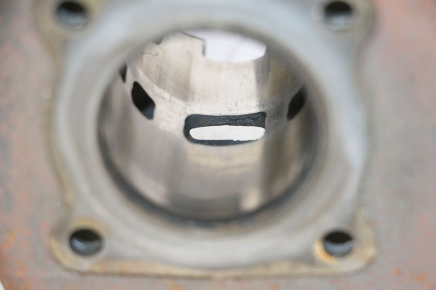 photo de CYLINDRE PISTON PEUGEOT CITYSTAR 2T 50 (2018 - 2021) - Focus structure