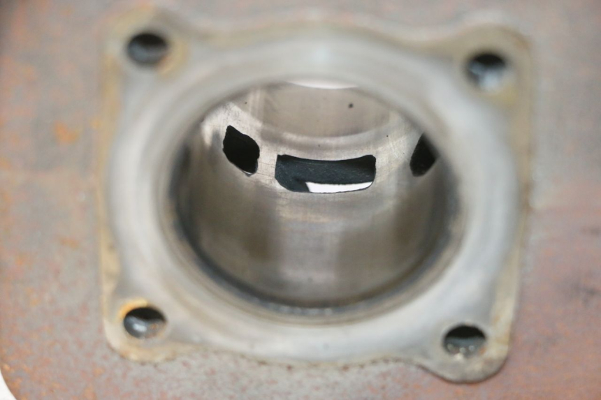 photo de CYLINDRE PISTON PEUGEOT CITYSTAR 2T 50 (2018 - 2021) - Angle alternatif