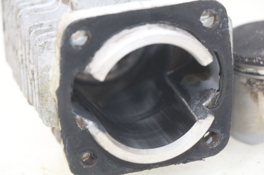 photo de CYLINDRE PISTON POCKET BIKE COURSE 50 - Vue d’ensemble