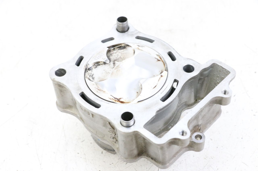 photo de CYLINDRE PISTON HONDA CRF R 250 (2020 - 2021) - Zoom état d’usage