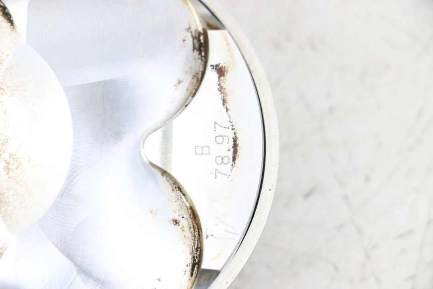 photo de CYLINDRE PISTON HONDA CRF R 250 (2020 - 2021) - Points de fixation