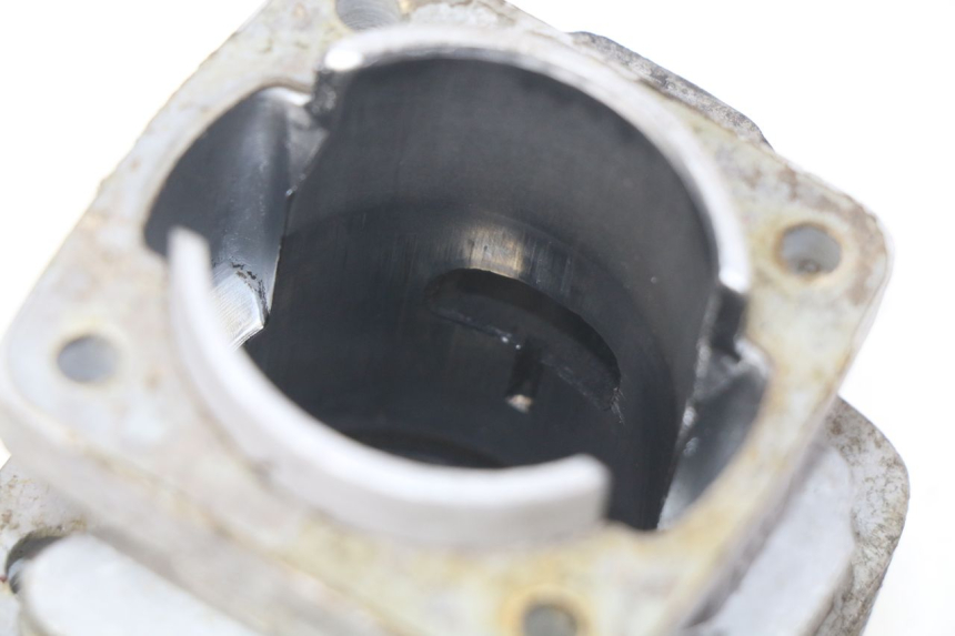 photo de CYLINDRE PISTON POCKET BIKE CROSS 50 - Gros plan technique