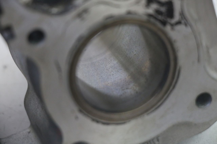 photo de CYLINDRE PISTON SYM CROX 4T 50 (2016 - 2023) - État de surface