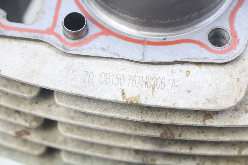 photo de CYLINDRE PISTON XTRM FACTORY DIRTBIKE BSE 150 - Gros plan technique