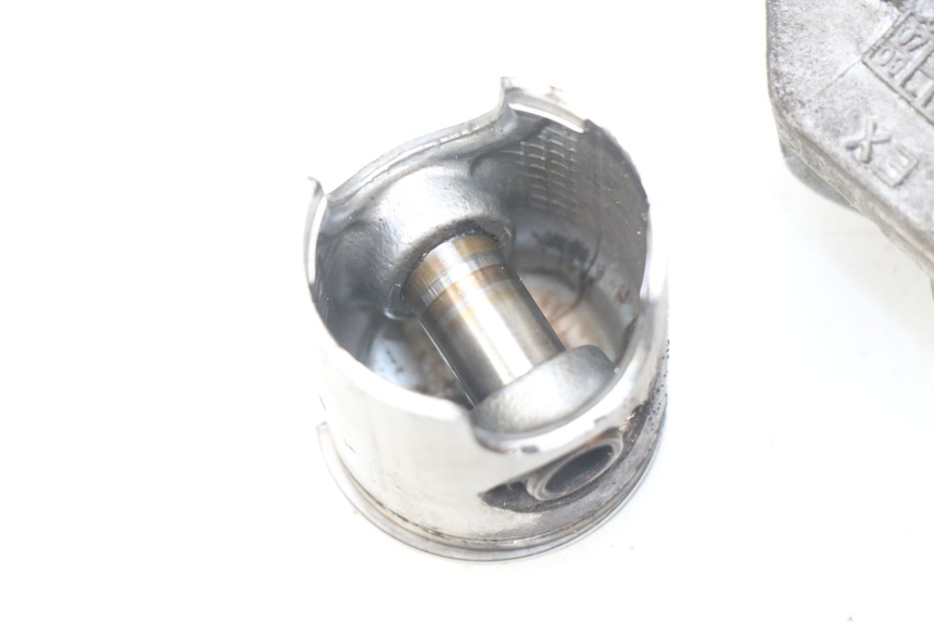 photo de CYLINDRE PISTON PEUGEOT ELYSTAR 50 (2002 - 2014) - Détails caractéristiques