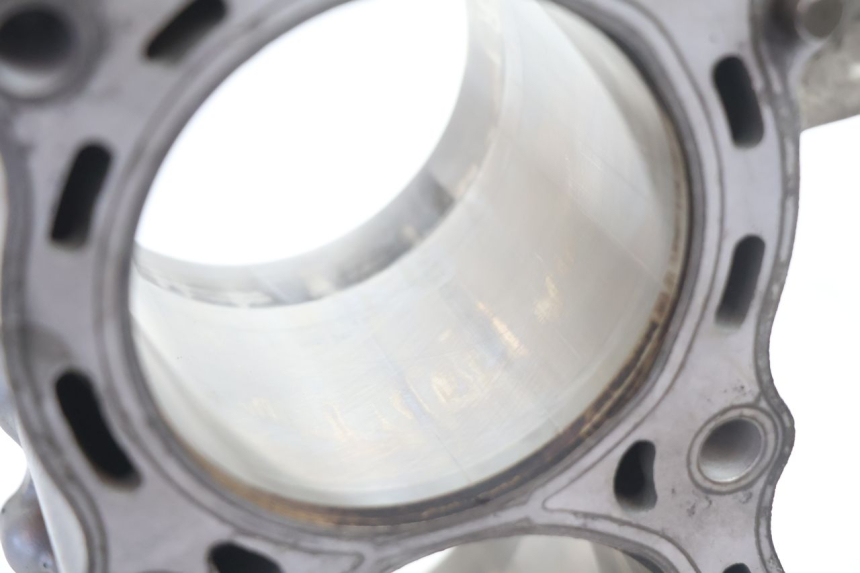 photo de CYLINDRE PISTON KAWASAKI ER-6 ER6 N 650 (2005 - 2009) - Zoom état d’usage