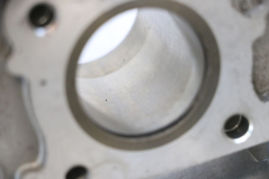 photo de CYLINDRE PISTON JM MOTORS EVOLIS 4T 50 (2018 - 2022) - État de surface