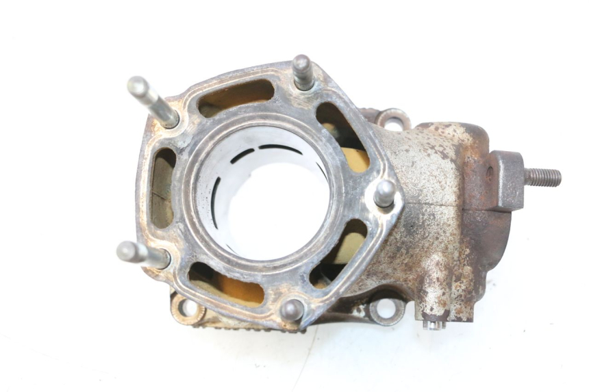 photo de CYLINDRE PISTON HONDA FES PANTHEON 2T 125 (1998 - 2002) - Vue rapprochée