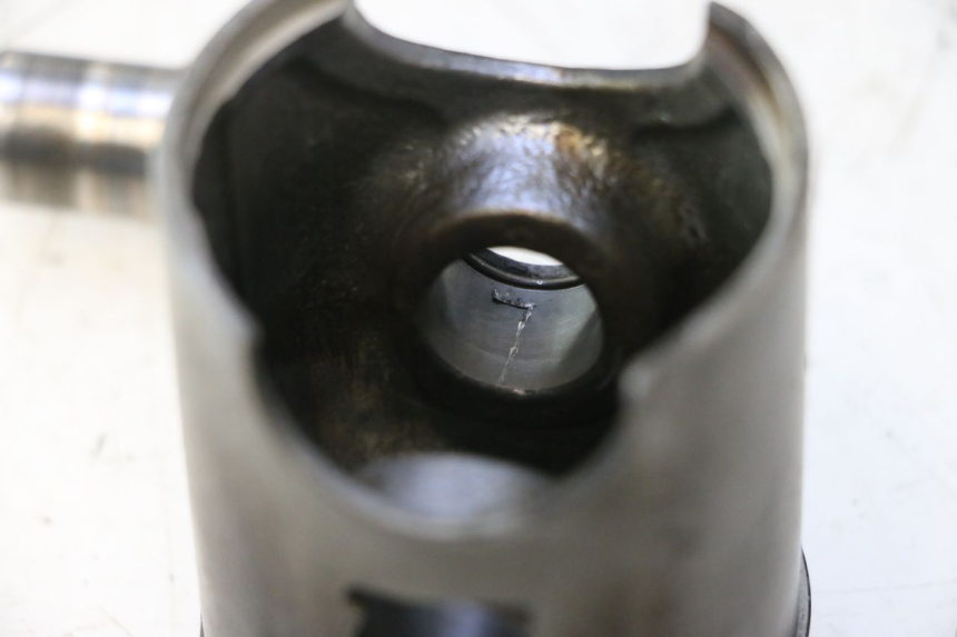 photo de CYLINDRE PISTON HONDA FES PANTHEON 2T 125 (1998 - 2002) - Aperçu profil