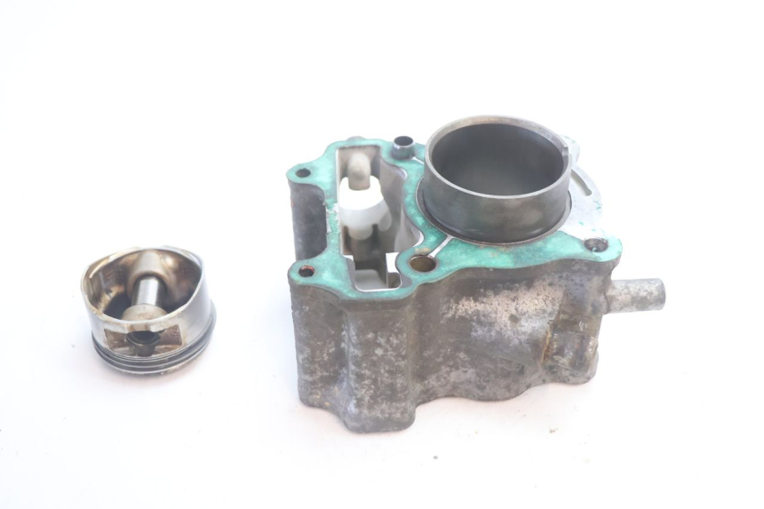 photo de CYLINDRE PISTON HONDA FES S-WING SWING ABS 125 (2007 - 2015) - Zoom état d’usage