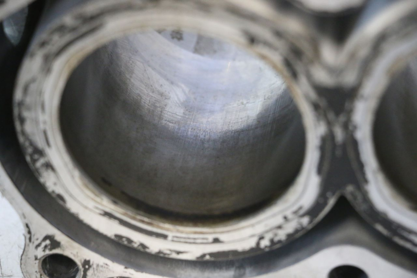 photo de CYLINDRE PISTON HONDA FJS SILVER WING SILVERWING 400 (2005 - 2008) - Inspection visuelle