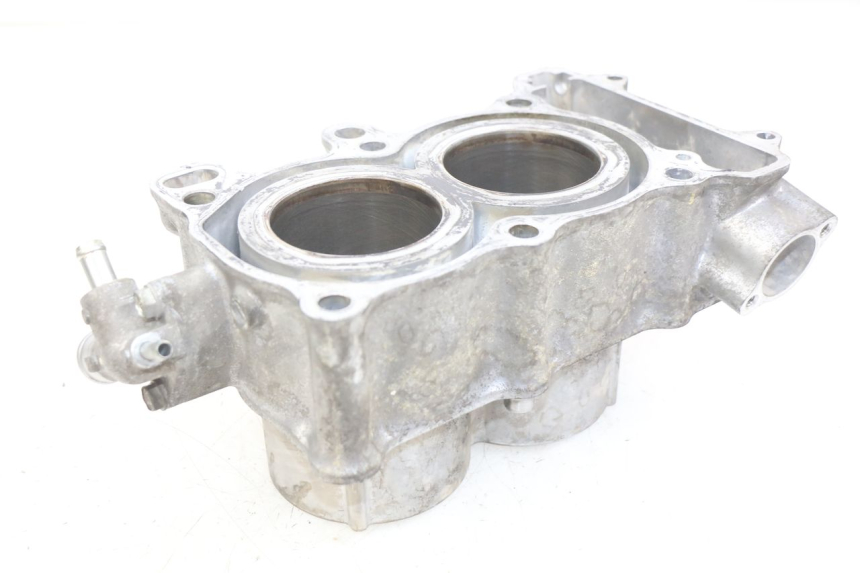 photo de CYLINDRE PISTON HONDA FJS SILVERWING SILVER WING 400 (2009 - 2016) - Vue rapprochée