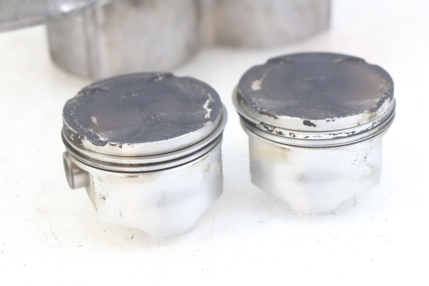 photo de CYLINDRE PISTON HONDA FJS SILVERWING SILVER WING 400 (2009 - 2016) - Angle alternatif