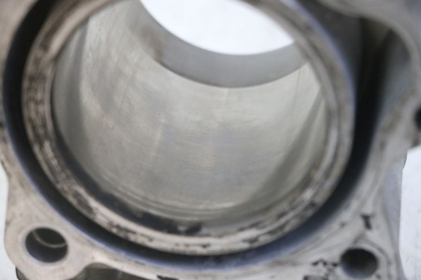 photo de CYLINDRE PISTON HONDA FORZA ABS 300 (2013 - 2017) - Gros plan technique