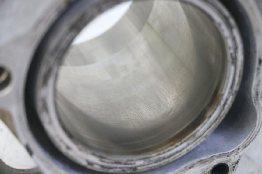 photo de CYLINDRE PISTON HONDA FORZA ABS 300 (2013 - 2017) - Vue d’ensemble