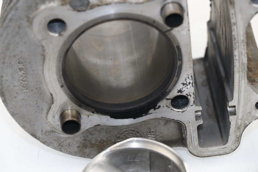 photo de CYLINDRE PISTON REVATTO FUTURA GT 125 (2006 - 2008) - Autre angle de vue