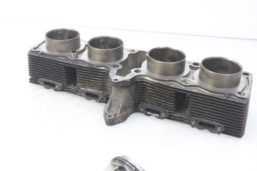 photo de CYLINDRE PISTON SUZUKI GSF S BANDIT 600 (2000 - 2004) - Vue produit