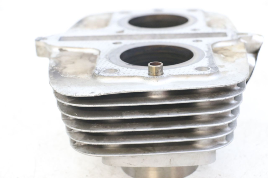 photo de CYLINDRE PISTON SUZUKI GSX E 250 (1982 - 1983) - Photo complémentaire