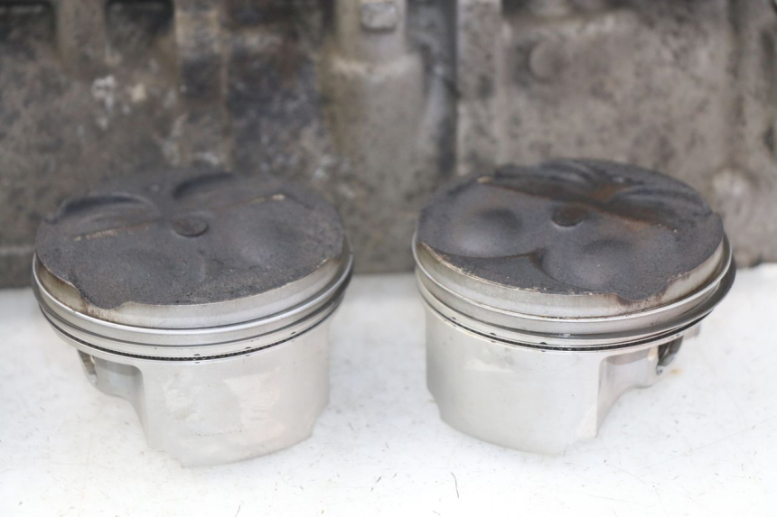 photo de CYLINDRE PISTON SUZUKI GSX-R GSXR 600 (2001 - 2003) - Aperçu profil