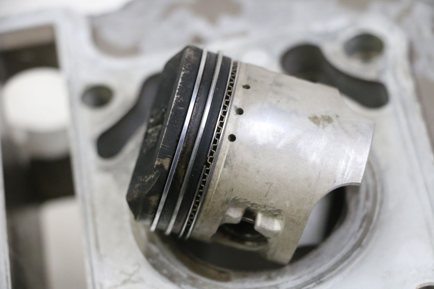 photo de CYLINDRE PISTON HYOSUNG GTR 125 (2006 - 2008) - Photo complémentaire