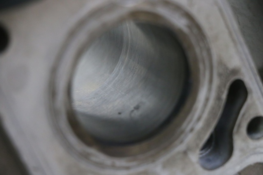 photo de CYLINDRE PISTON HYOSUNG GTR 125 (2006 - 2008) - Points de fixation