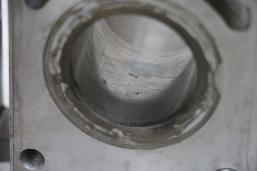 photo de CYLINDRE PISTON HYOSUNG GTR 125 (2006 - 2008) - État de surface