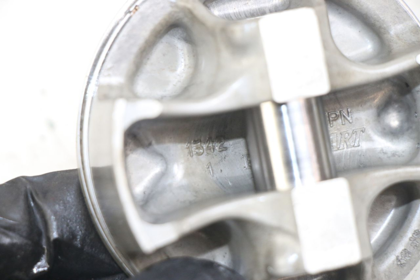 photo de CYLINDRE PISTON HONDA CRF 250 (2013 - 2016) - Autre angle de vue