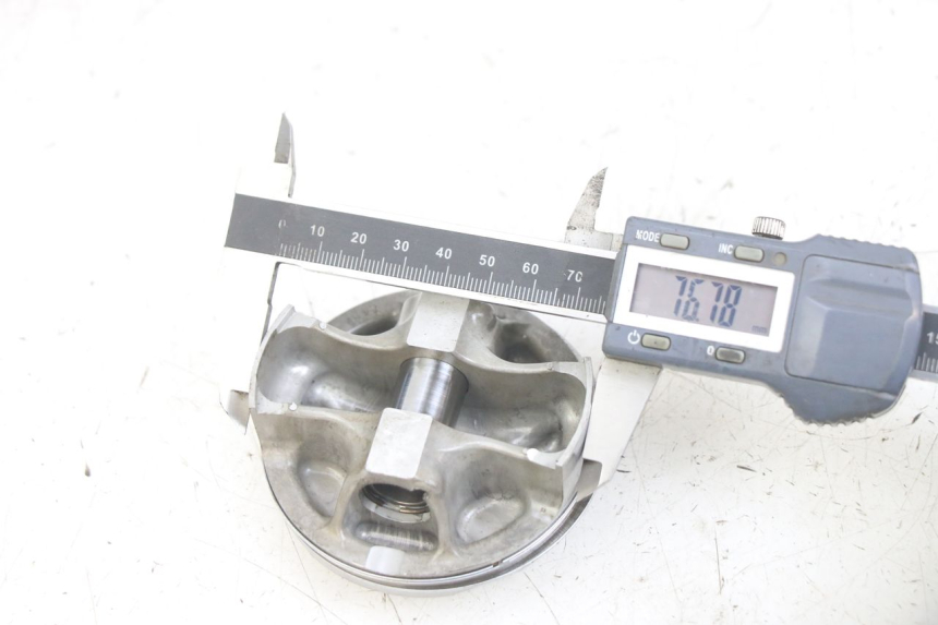 photo de CYLINDRE PISTON HONDA CRF 250 (2013 - 2016) - Marquages et références