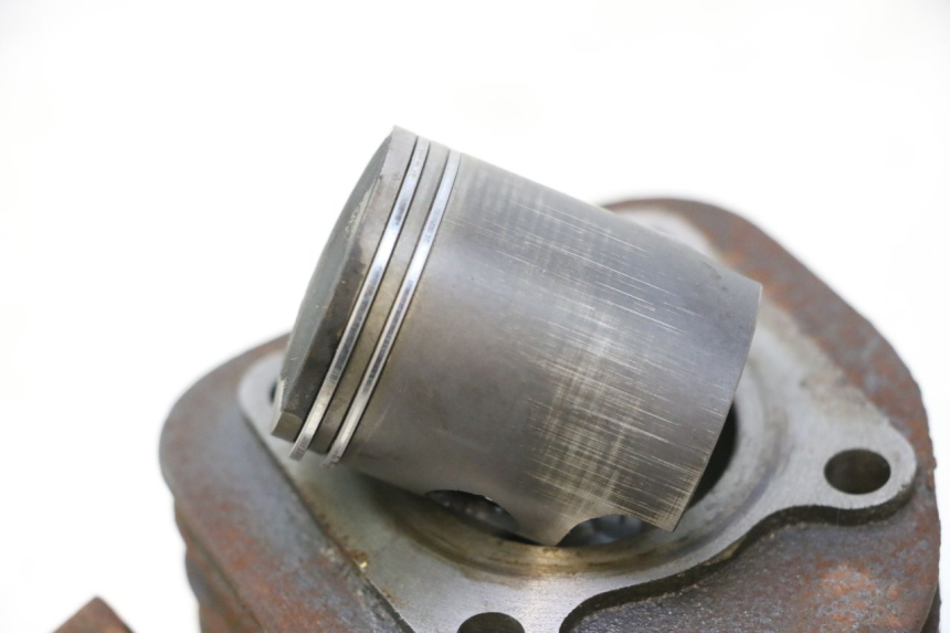 photo de CYLINDRE PISTON KEEWAY HURRICANE 50 (2006 - 2019) - Vue rapprochée