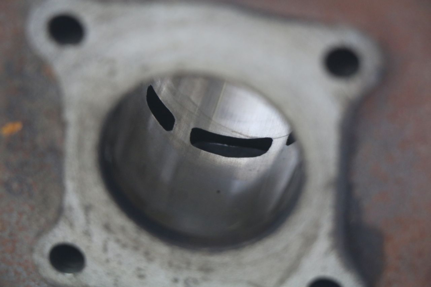 photo de CYLINDRE PISTON SYM JET EURO X 2T 50 (2003 - 2007) - Pièce contrôlée
