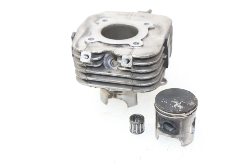 photo de CYLINDRE PISTON PEUGEOT KISBEE 2T 50 (2018 - 2022) - Zoom composants