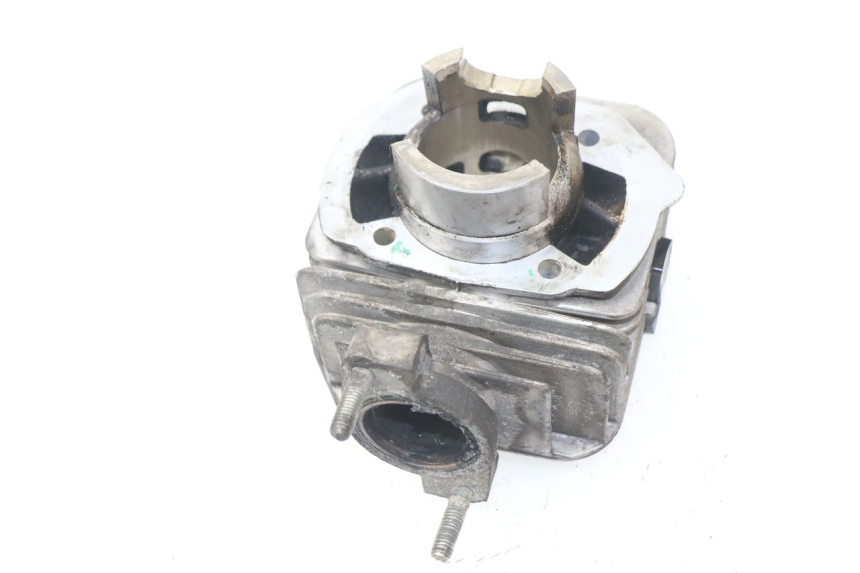 photo de CYLINDRE PISTON PEUGEOT KISBEE 2T 50 (2018 - 2022) - État de surface