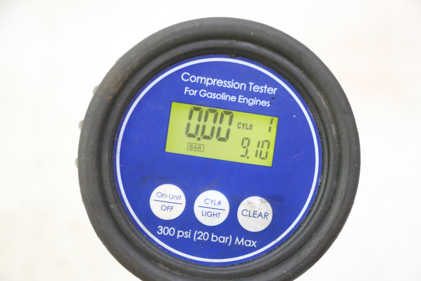 photo de CYLINDRE PISTON PEUGEOT KISBEE 2T 50 (2010 - 2017) - Points de fixation