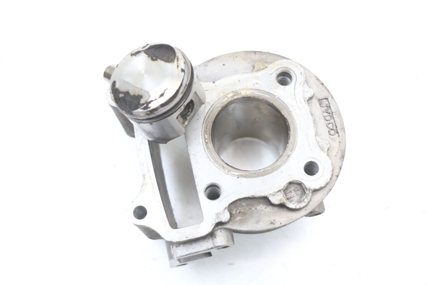 photo de CYLINDRE PISTON PEUGEOT KISBEE 4T 50 (2018 - 2022) - Zoom état d’usage