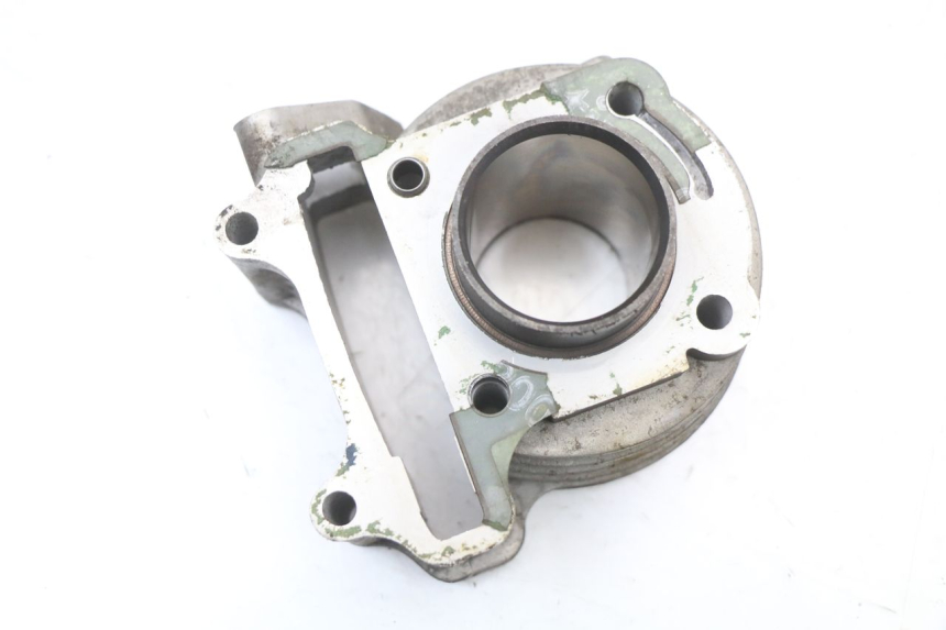 photo de CYLINDRE PISTON PEUGEOT KISBEE 4T 50 (2018 - 2022) - État de surface