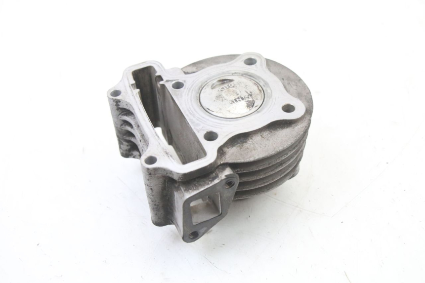 photo de CYLINDRE PISTON KYMCO DINK 4T 50 (2007 - 2018) - Gros plan technique