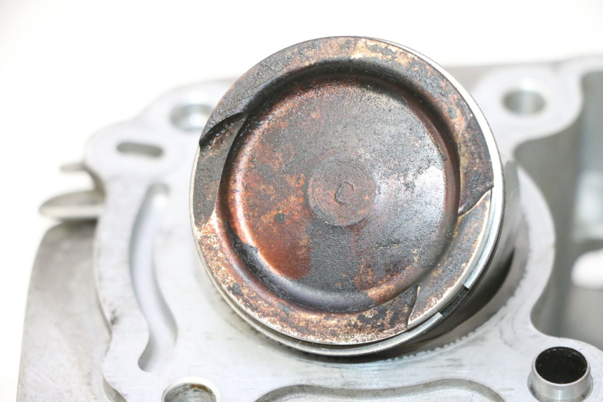 photo de CYLINDRE PISTON PIAGGIO LIBERTY IGET S 125 (2016 - 2020) - Angle alternatif